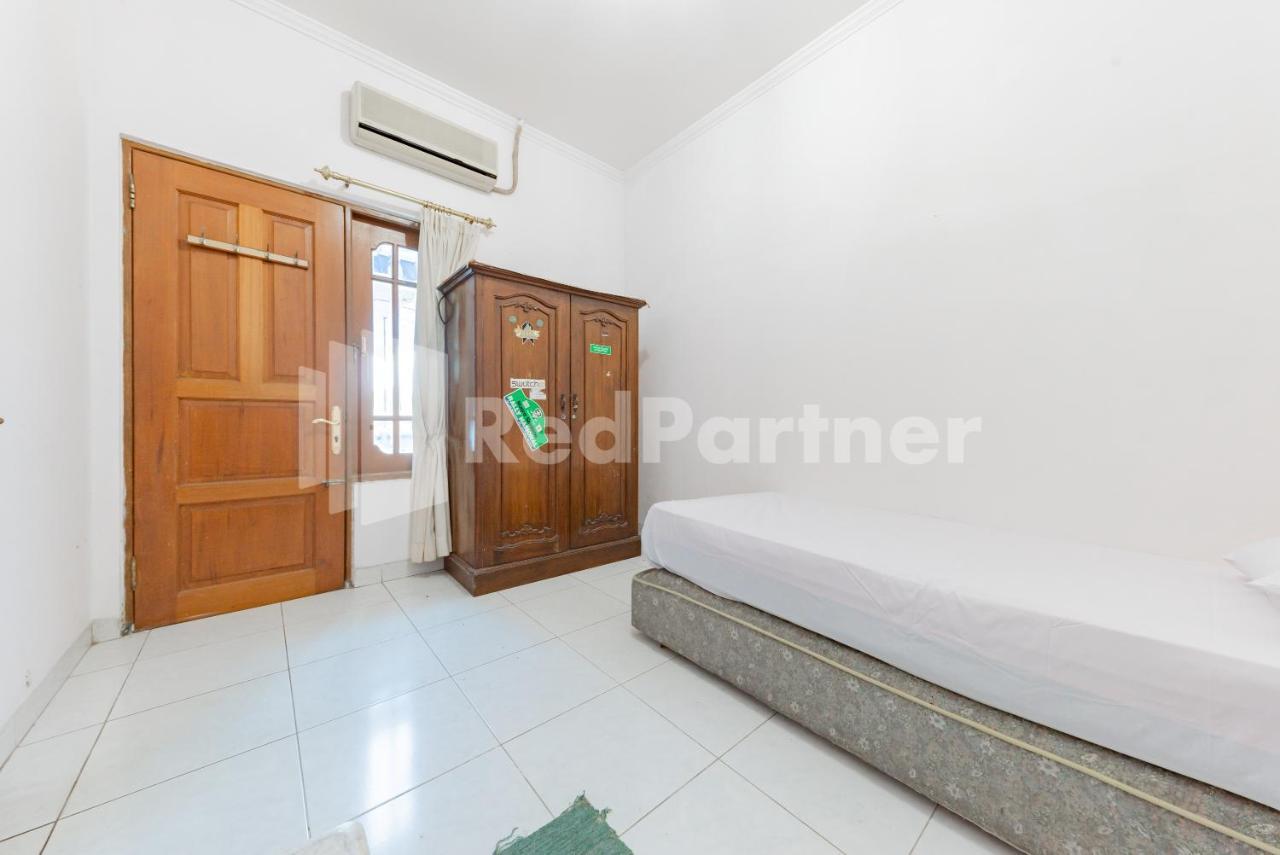 Biru Homestay Bandung Mitra Reddoorz Exterior photo