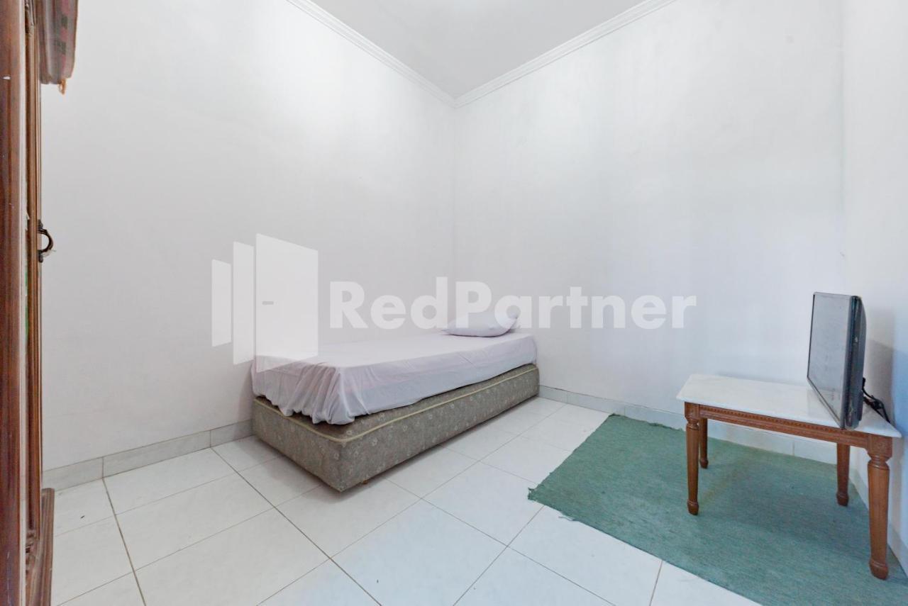 Biru Homestay Bandung Mitra Reddoorz Exterior photo